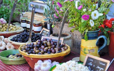 Gordes - Marché des terroirs